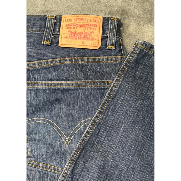 Levi Strauss & Co. 559 Relaxed Straight Leg Jeans Mens Size 42x32 - Picture 1 of 12